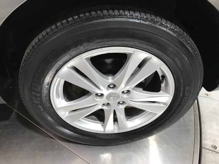 Used-2011-Hyundai-Santa-Fe-Limited