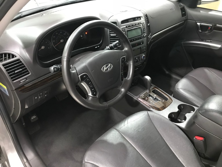 Used-2011-Hyundai-Santa-Fe-Limited