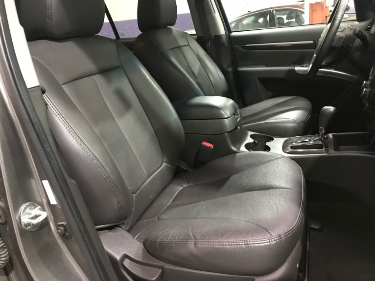 Used-2011-Hyundai-Santa-Fe-Limited