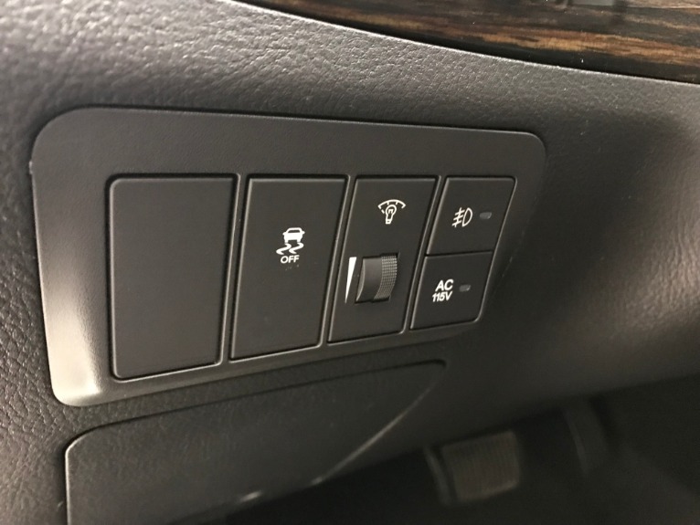Used-2011-Hyundai-Santa-Fe-Limited
