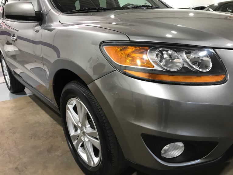 Used-2011-Hyundai-Santa-Fe-Limited