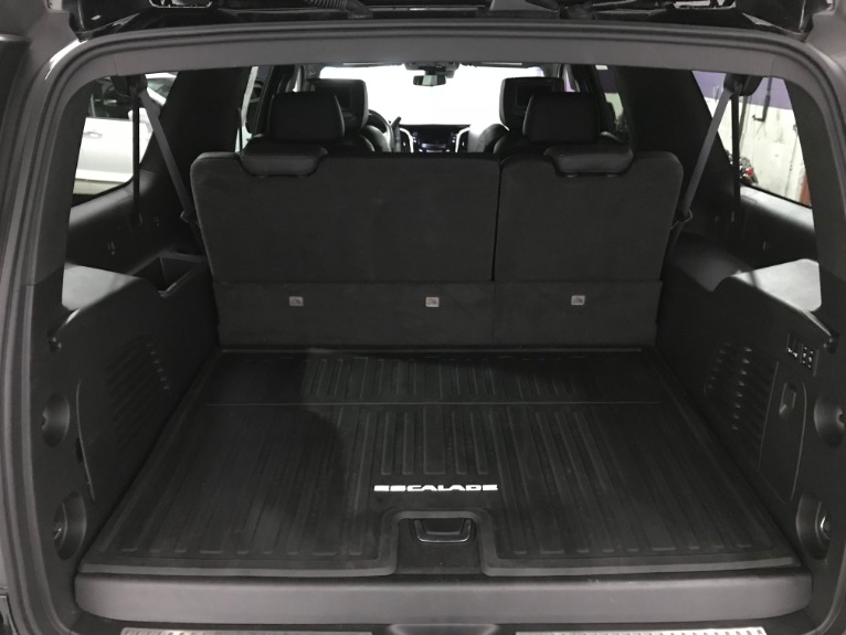 Used-2017-Cadillac-Escalade-ESV-Platinum