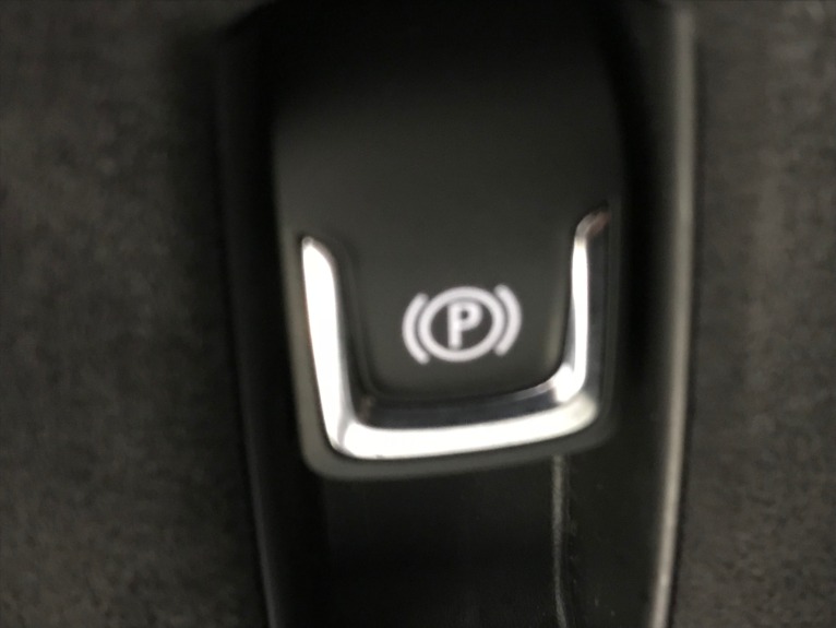Used-2017-Cadillac-Escalade-ESV-Platinum