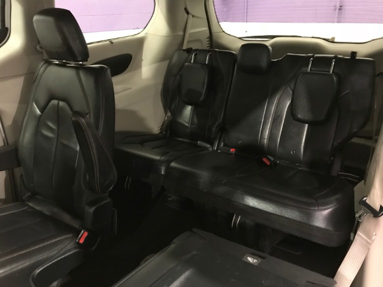 Used-2017-Chrysler-Pacifica-Touring-L