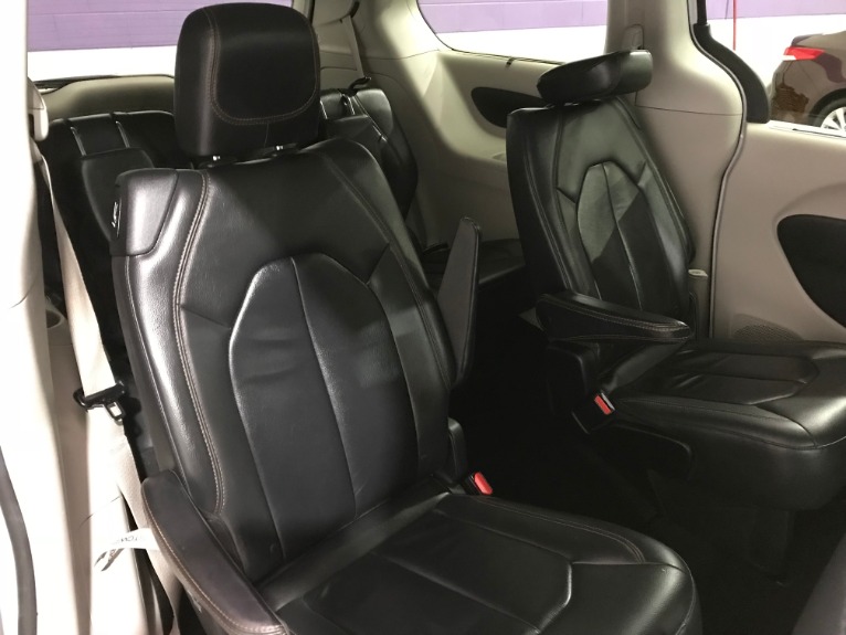 Used-2017-Chrysler-Pacifica-Touring-L