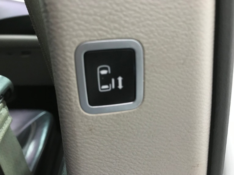 Used-2017-Chrysler-Pacifica-Touring-L