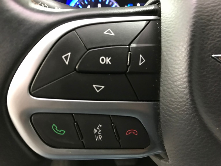 Used-2017-Chrysler-Pacifica-Touring-L