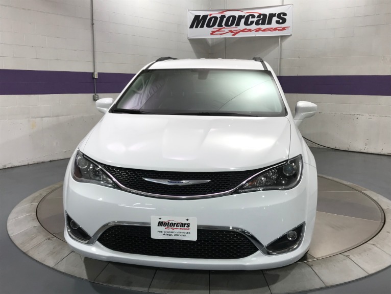 Used-2017-Chrysler-Pacifica-Touring-L
