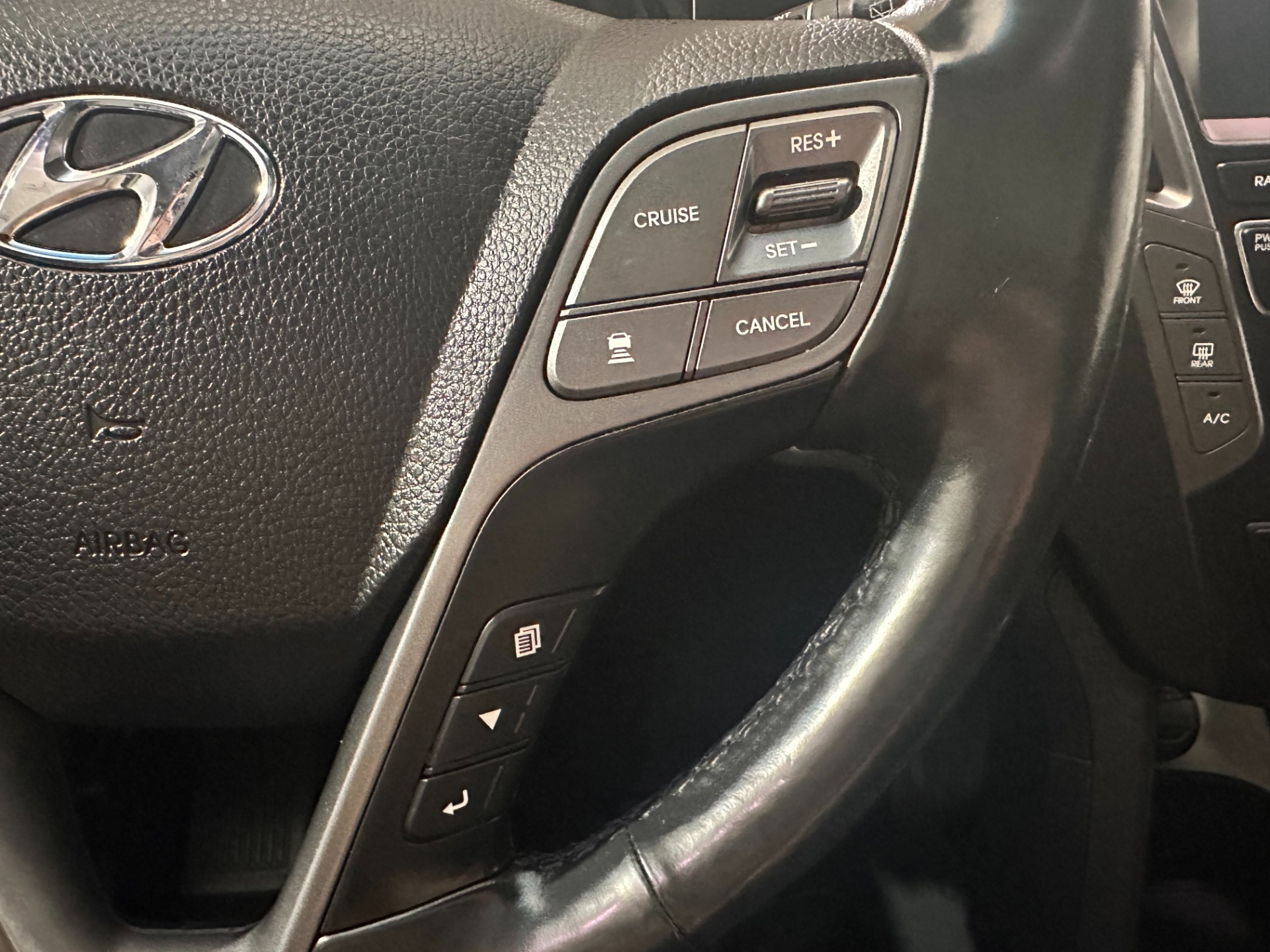 2019 Hyundai Santa Fe Limited Ultimate - Photo 19
