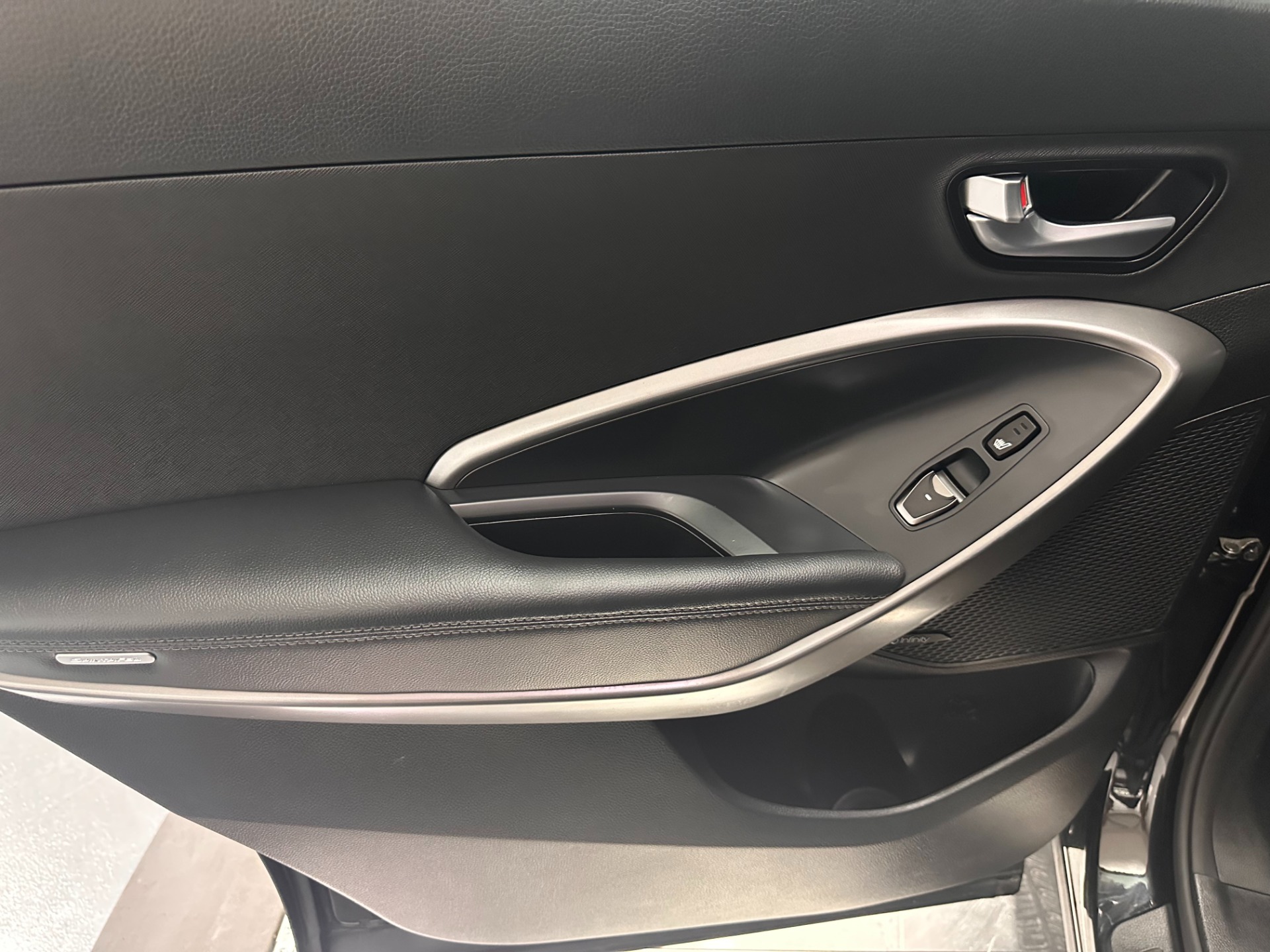 2019 Hyundai Santa Fe Limited Ultimate - Photo 28
