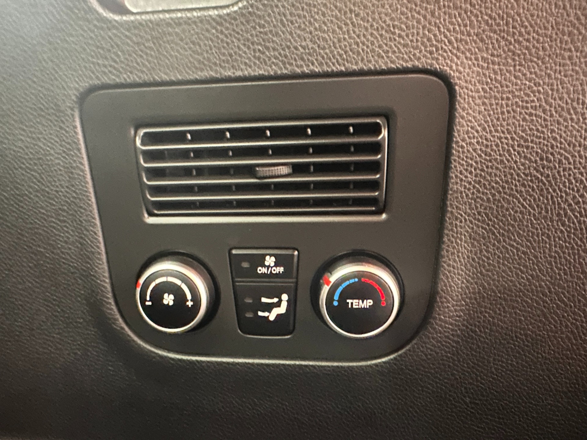 2019 Hyundai Santa Fe Limited Ultimate - Photo 40