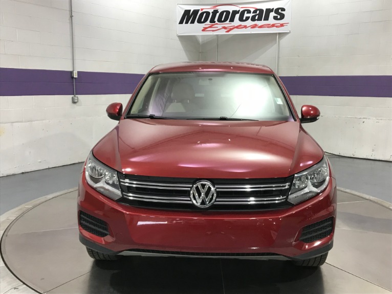 Used-2014-Volkswagen-Tiguan-S