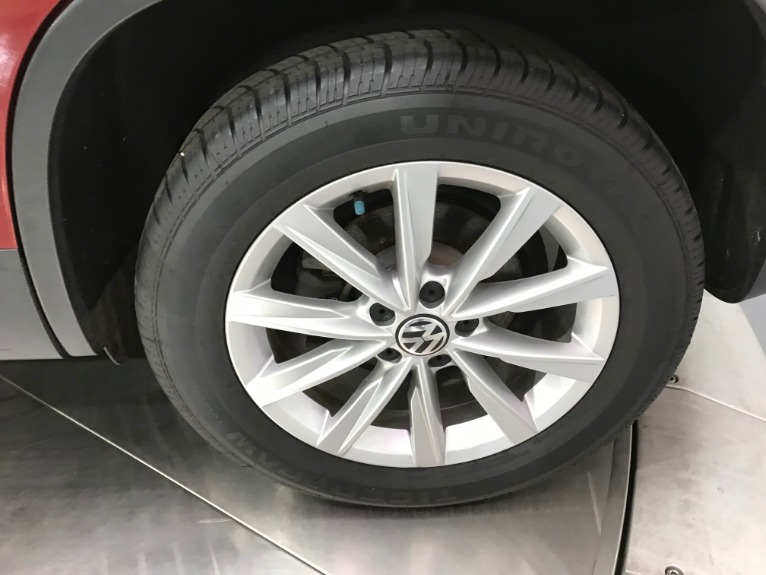 Used-2014-Volkswagen-Tiguan-S