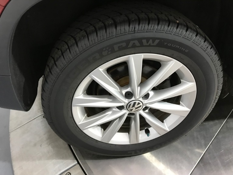 Used-2014-Volkswagen-Tiguan-S
