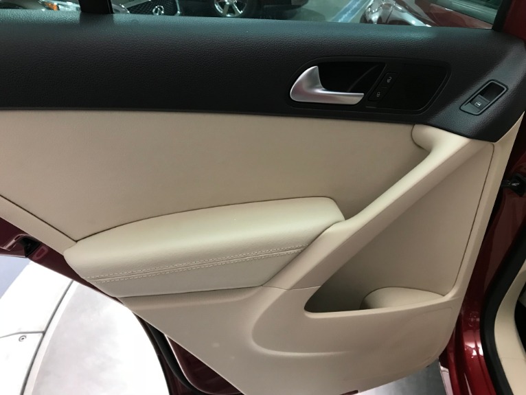 Used-2014-Volkswagen-Tiguan-S