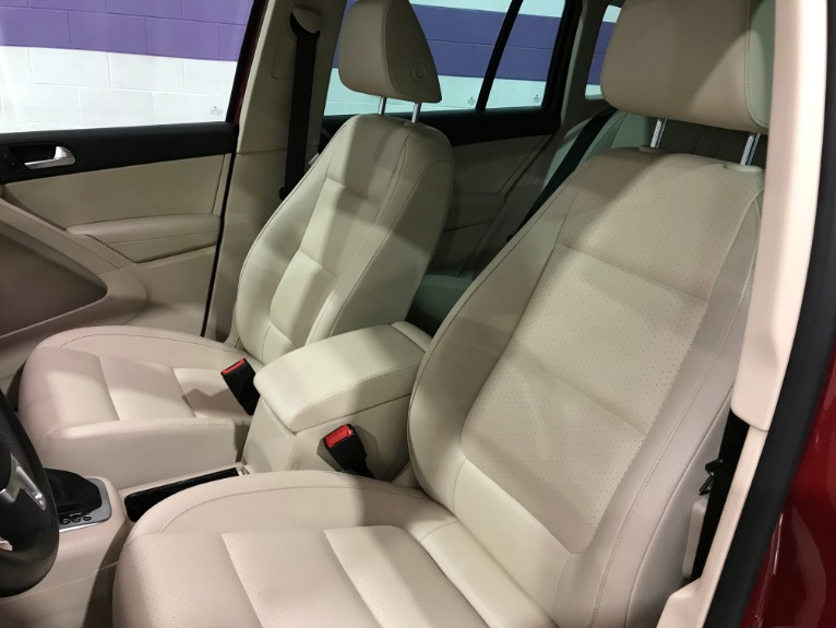 Used-2014-Volkswagen-Tiguan-S
