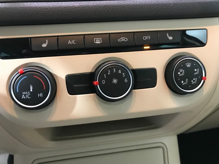 Used-2014-Volkswagen-Tiguan-S