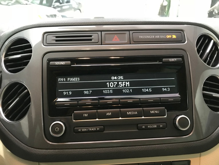 Used-2014-Volkswagen-Tiguan-S