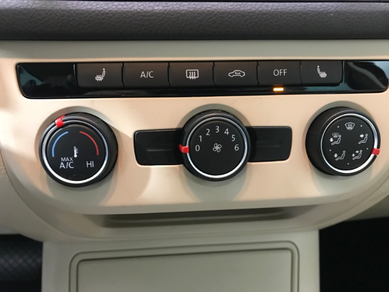 Used-2014-Volkswagen-Tiguan-S