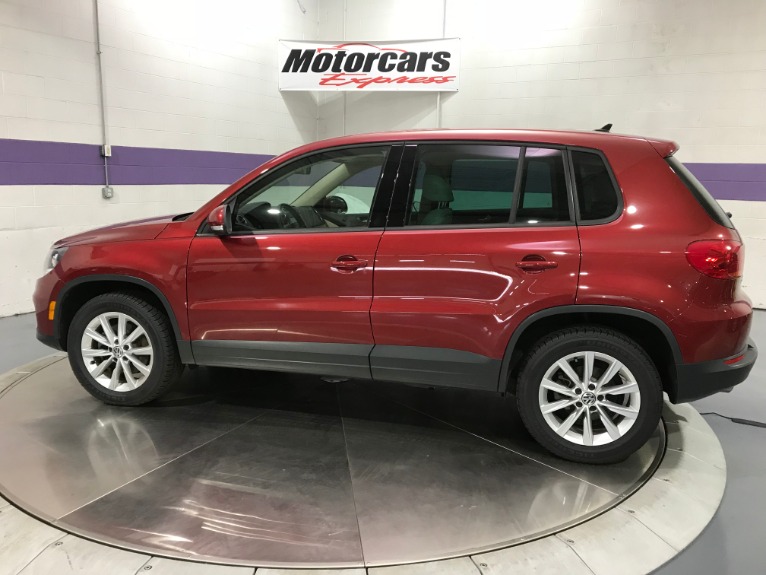 Used-2014-Volkswagen-Tiguan-S