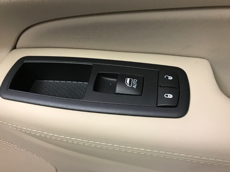 Used-2015-Jeep-Grand-Cherokee-Overland-4X4