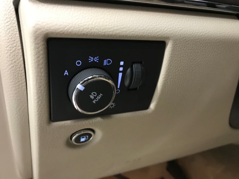 Used-2015-Jeep-Grand-Cherokee-Overland-4X4