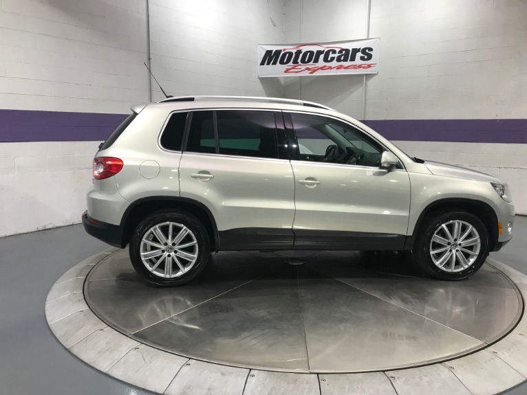 Used-2010-Volkswagen-Tiguan-SE-4Motion