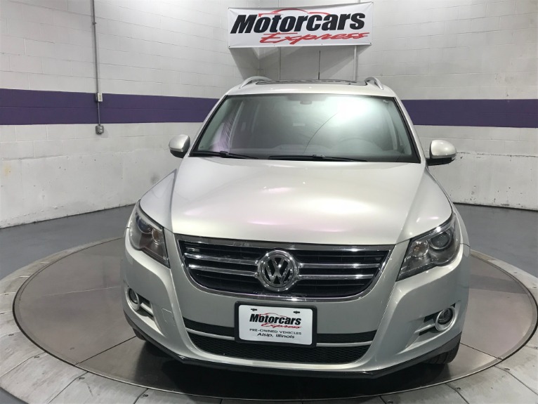 Used-2010-Volkswagen-Tiguan-SE-4Motion