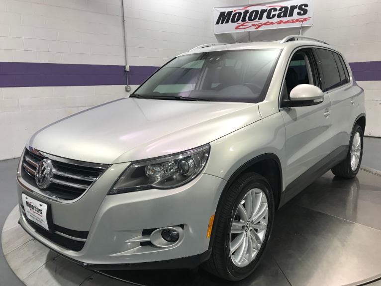 Used-2010-Volkswagen-Tiguan-SE-4Motion