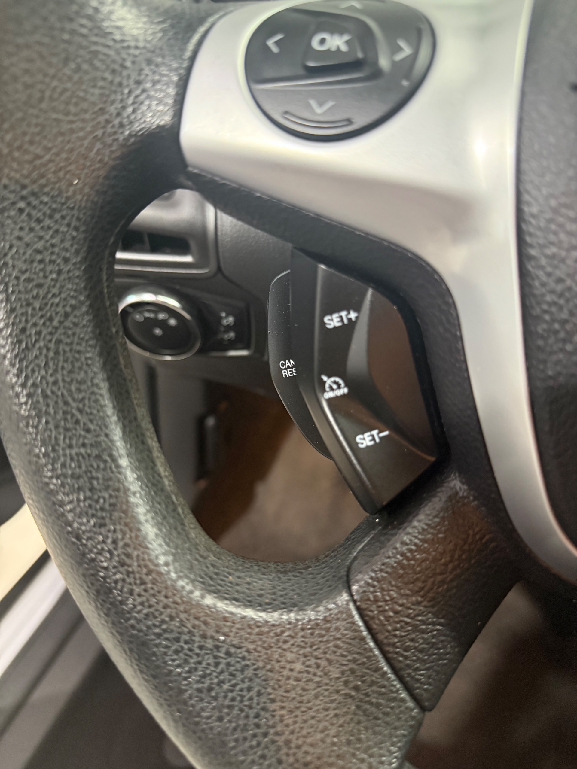 2014 Ford Focus SE - Photo 17