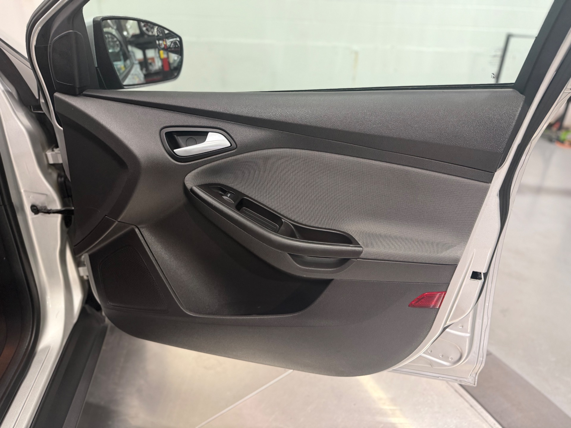2014 Ford Focus SE - Photo 24