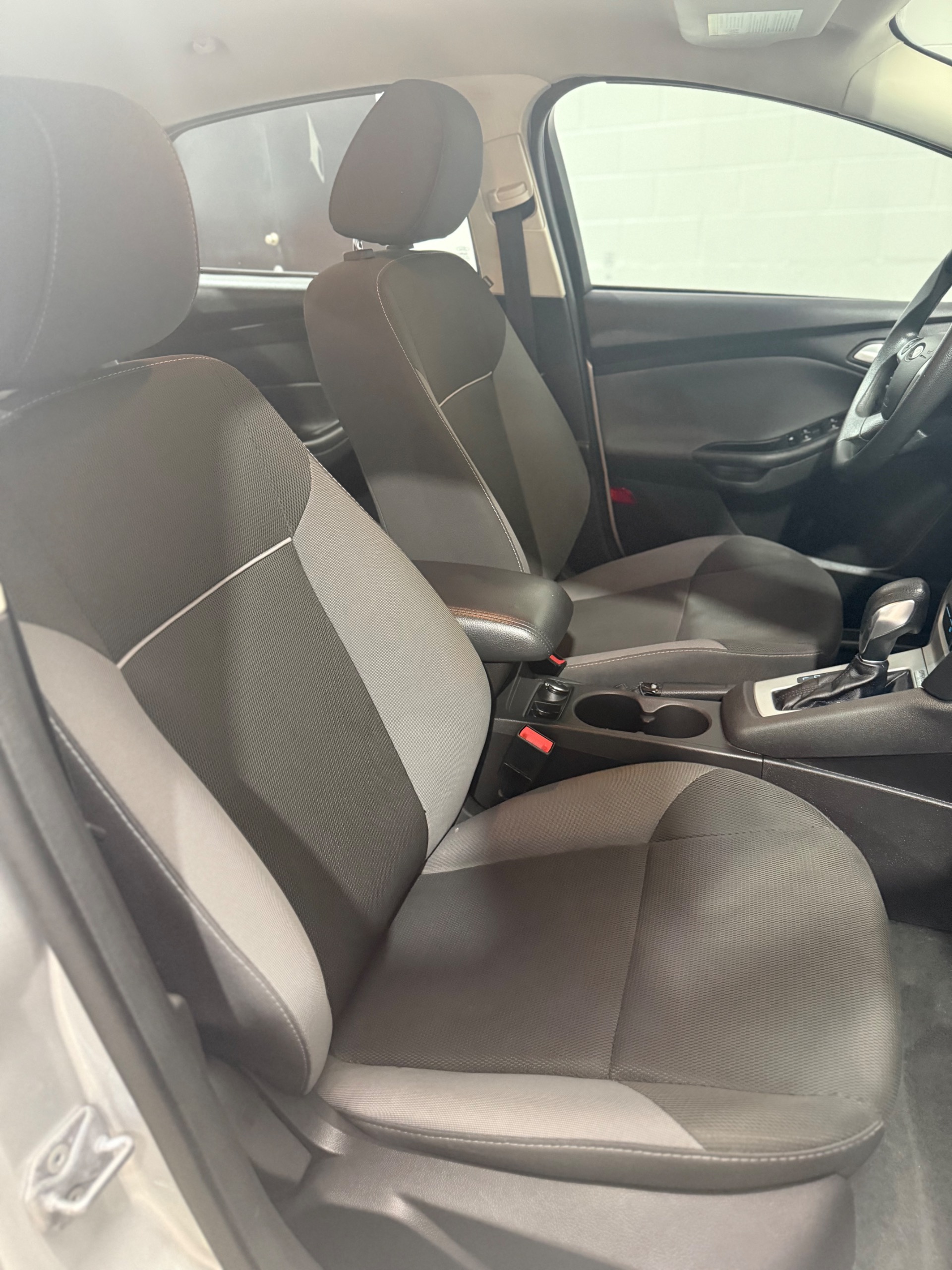 2014 Ford Focus SE - Photo 26