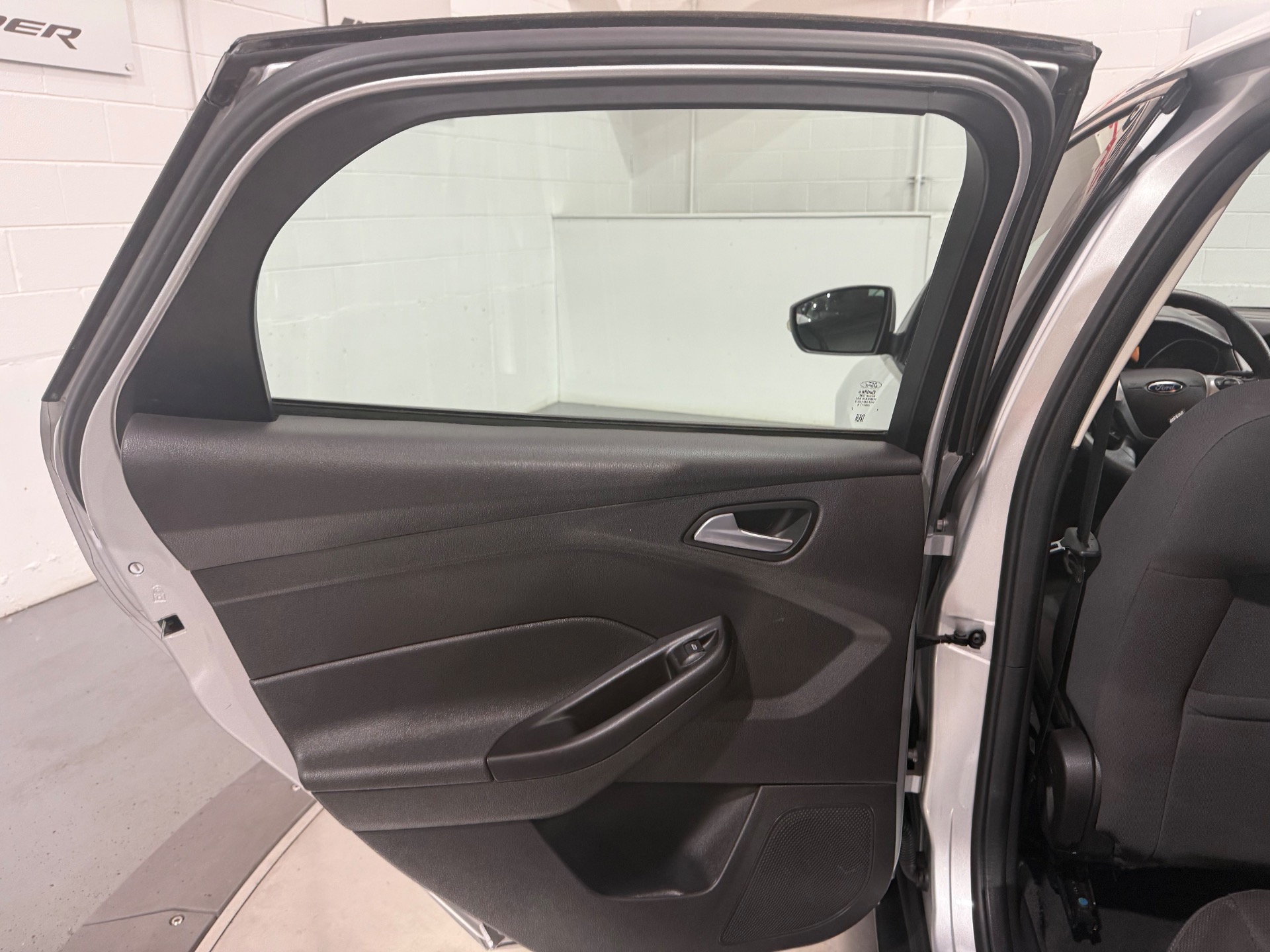 2014 Ford Focus SE - Photo 31
