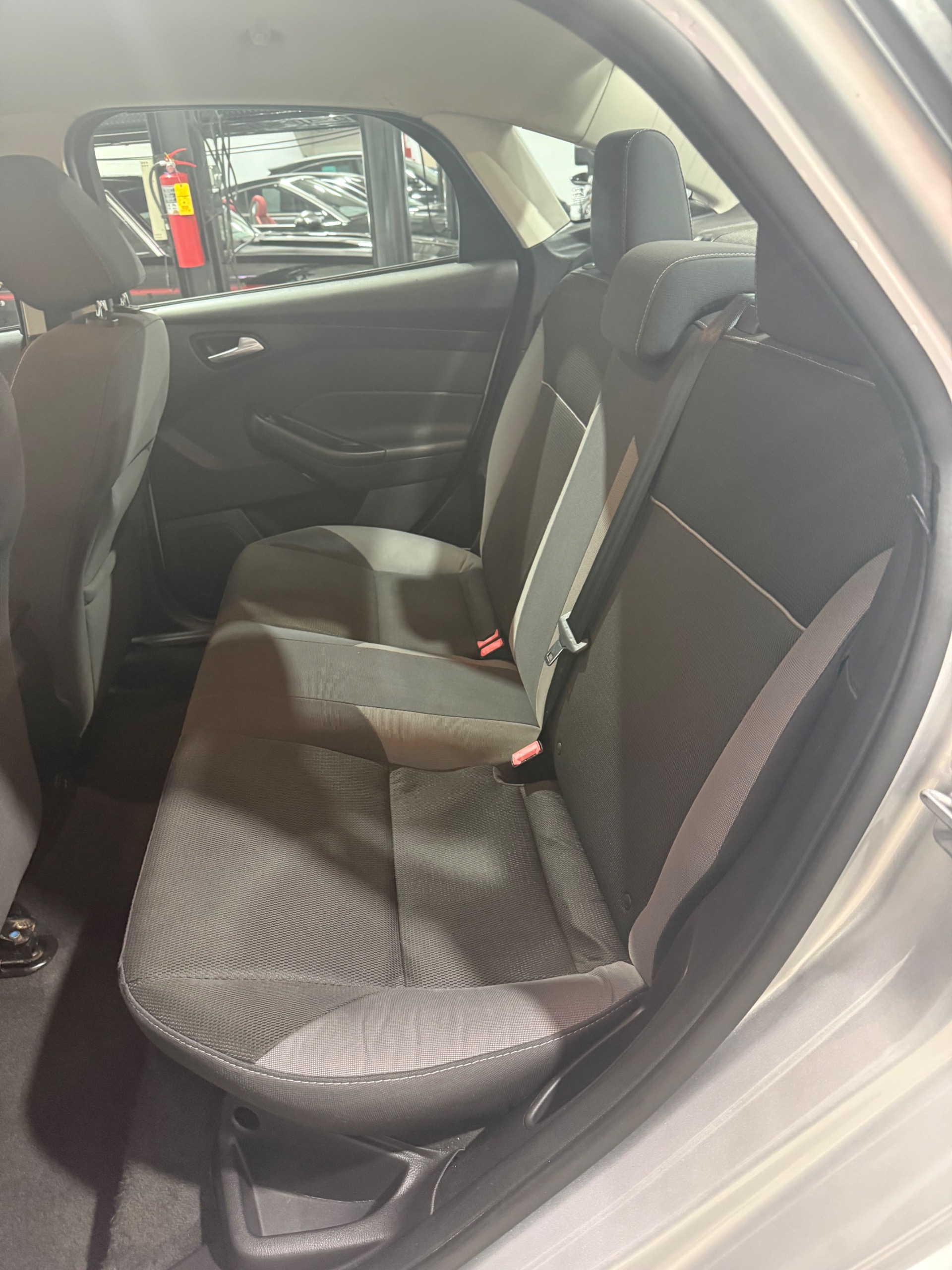 2014 Ford Focus SE - Photo 33