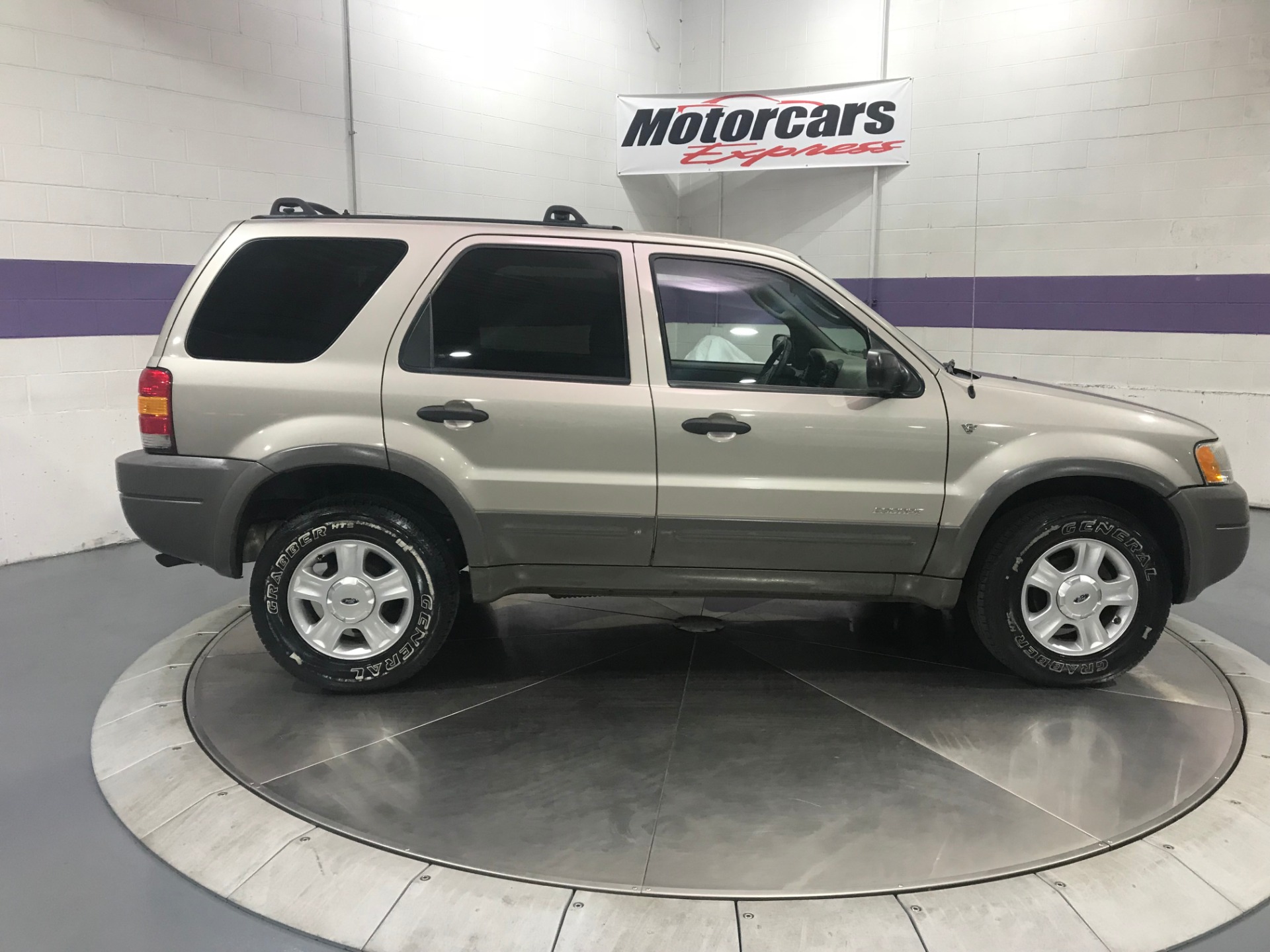 Ford escape 2001 год