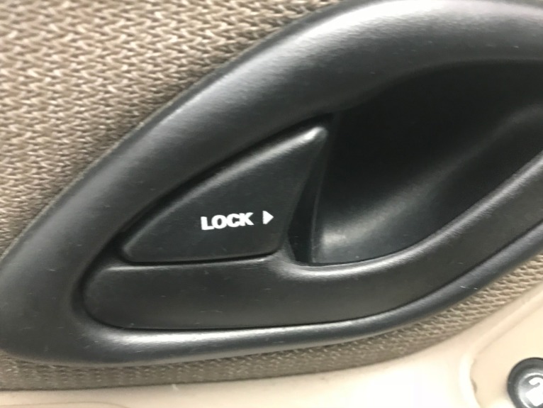 Used-2001-Ford-Escape-XLT