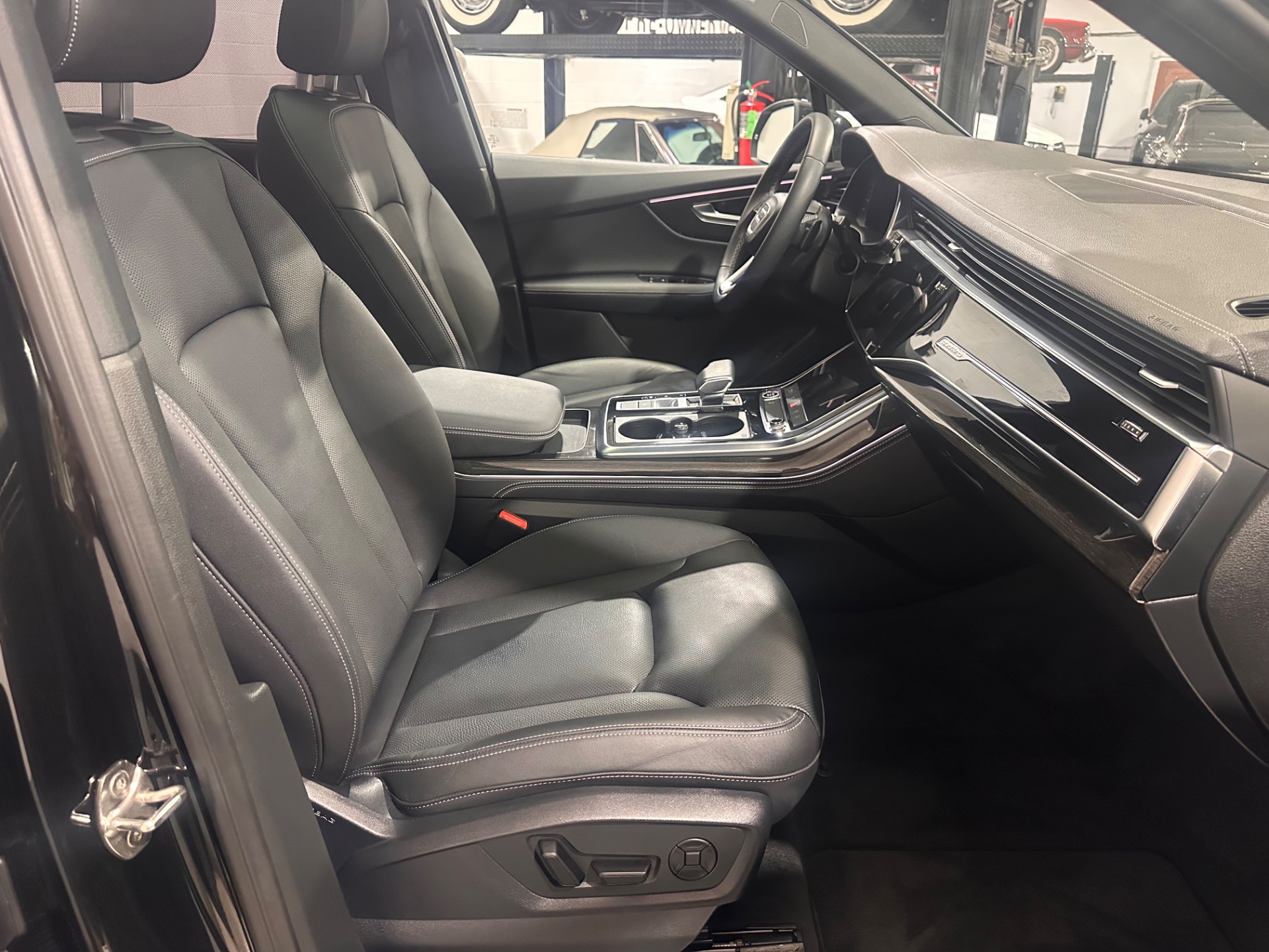 2025 Audi Q7 Premium Plus - Photo 26