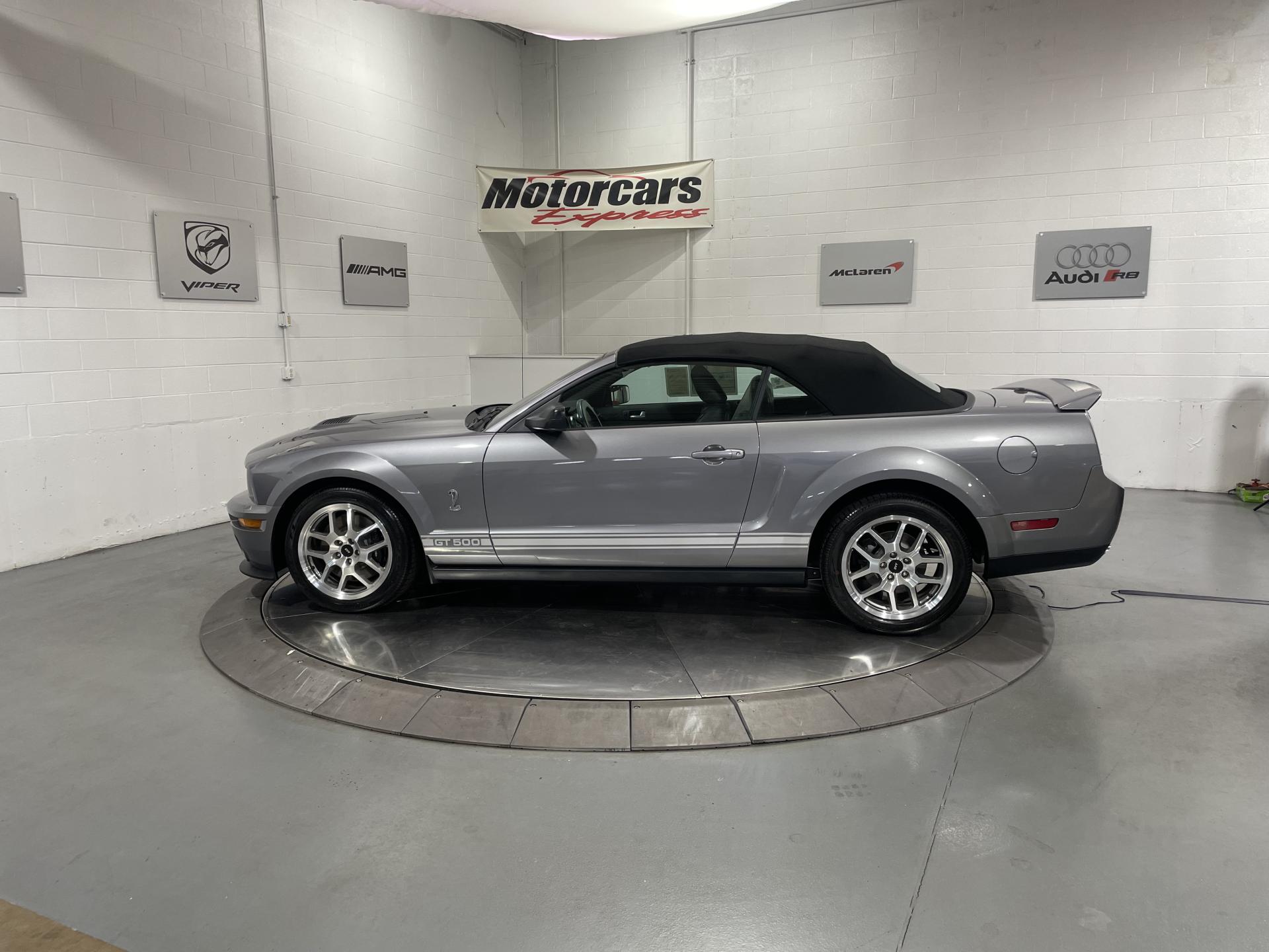 2007 Ford Mustang Shelby GT500 photo 2