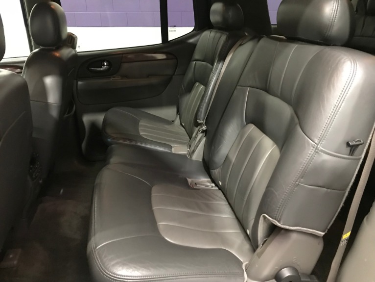 Used-2004-GMC-Envoy-XL-SLT-4X4