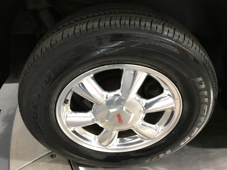 Used-2004-GMC-Envoy-XL-SLT-4X4