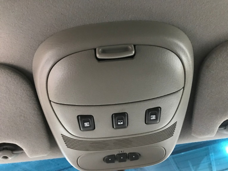 Used-2004-GMC-Envoy-XL-SLT-4X4