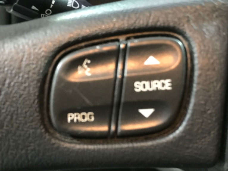 Used-2004-GMC-Envoy-XL-SLT-4X4