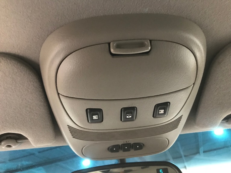 Used-2004-GMC-Envoy-XL-SLT-4X4