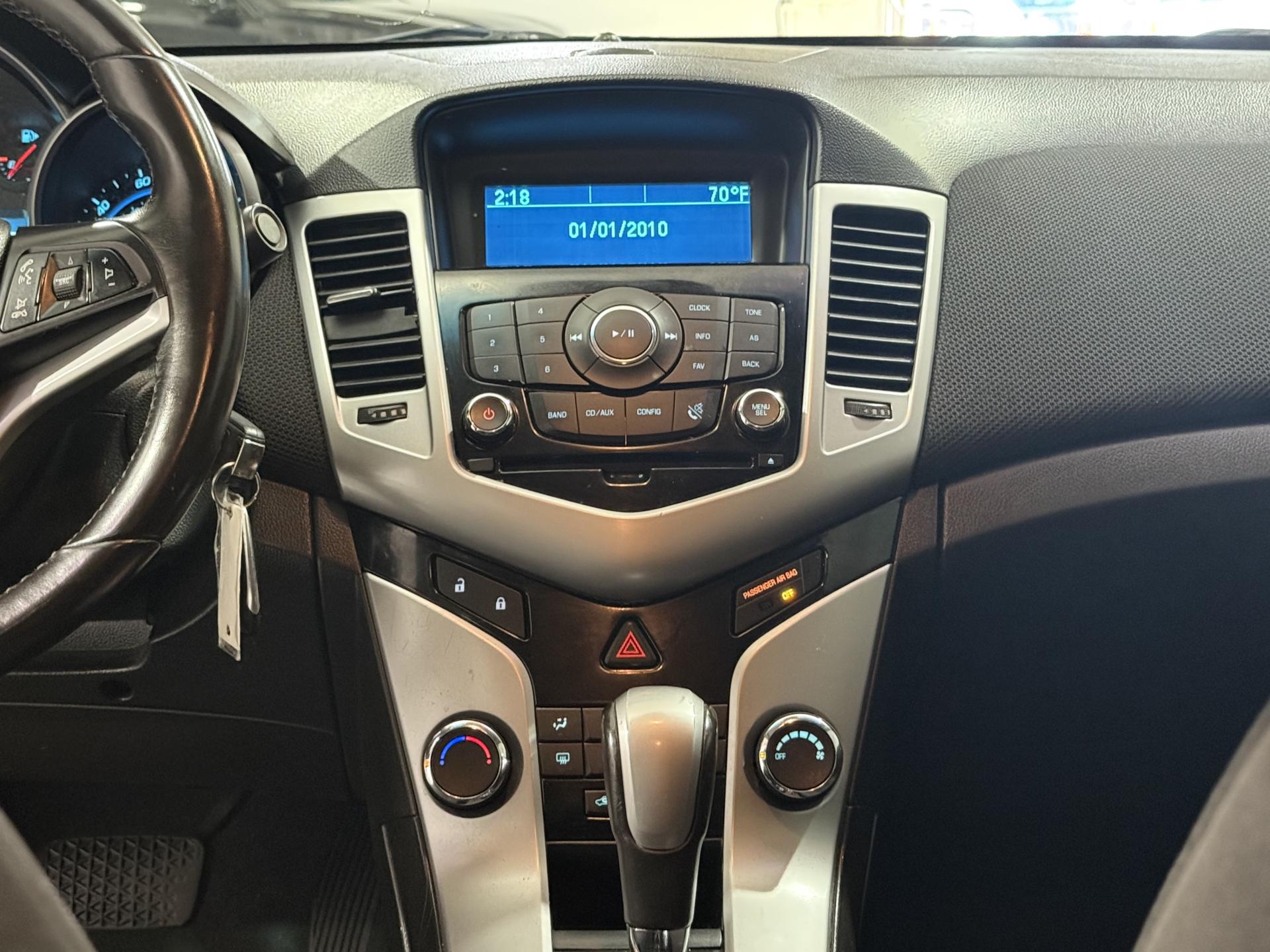 2013 Chevrolet Cruze photo 19