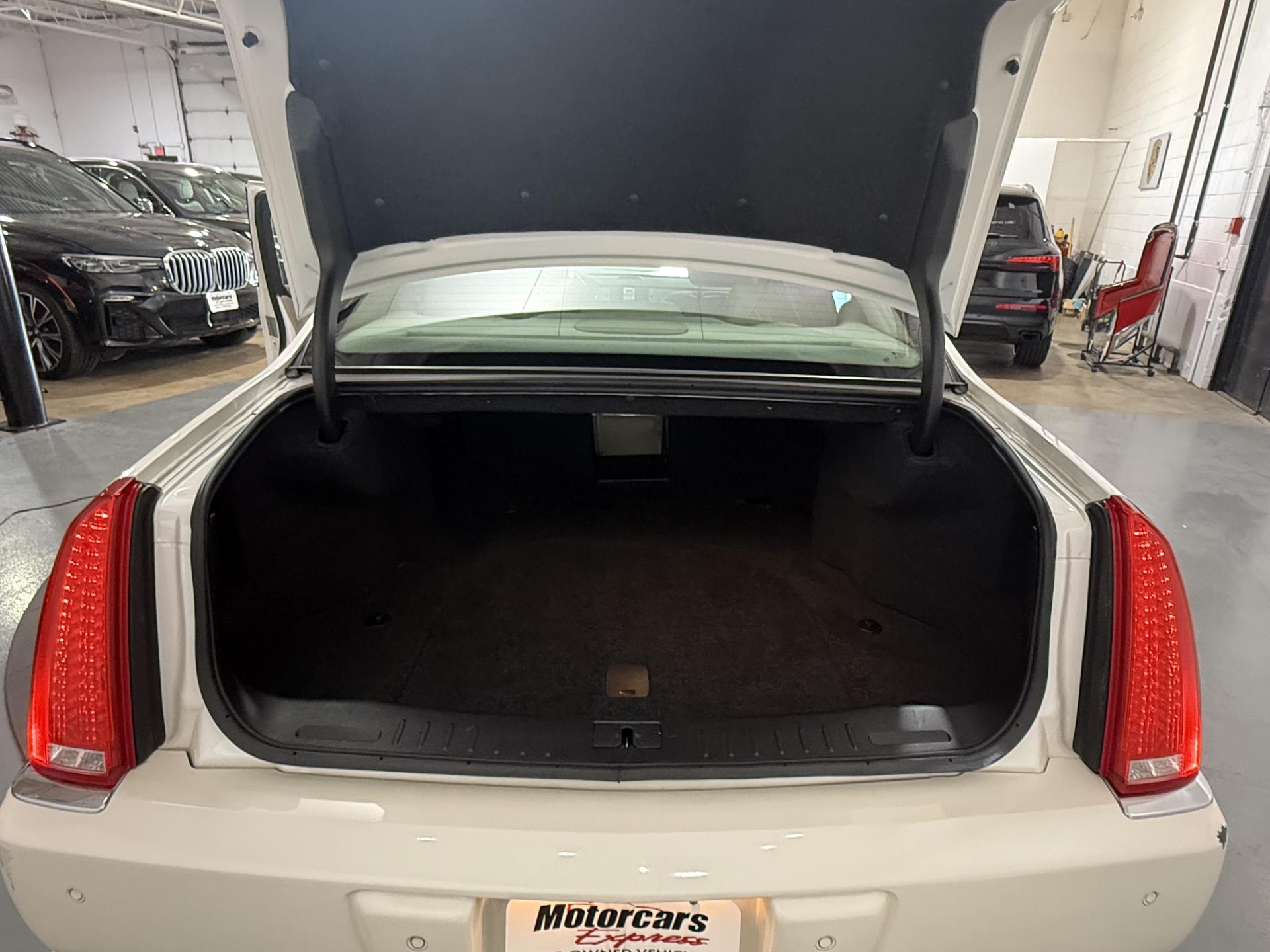 2008 Cadillac DTS Luxury photo 34