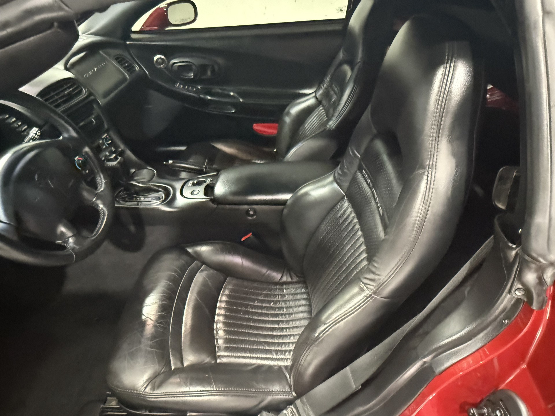 2004 Chevrolet Corvette photo 11