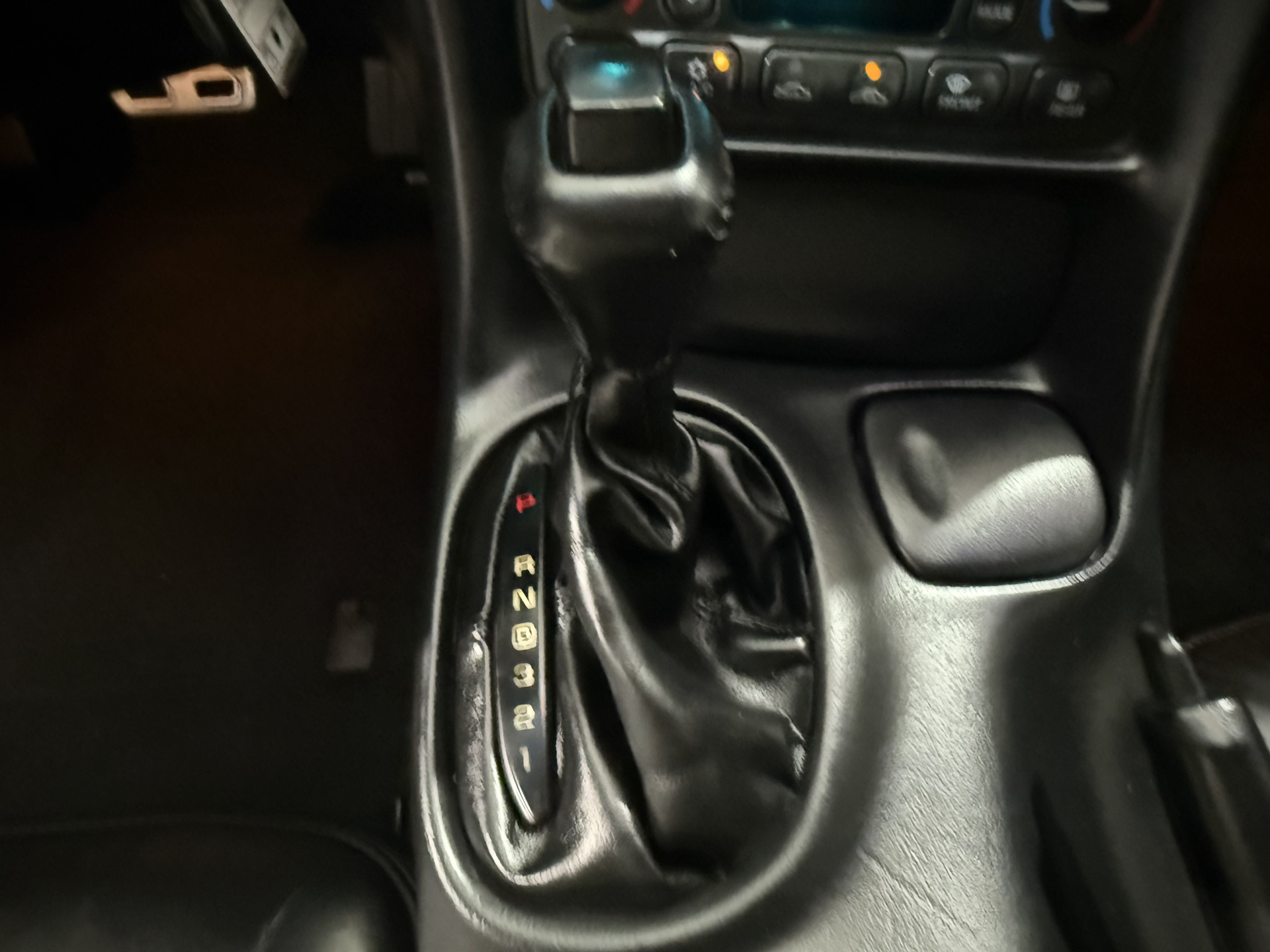 2004 Chevrolet Corvette photo 19