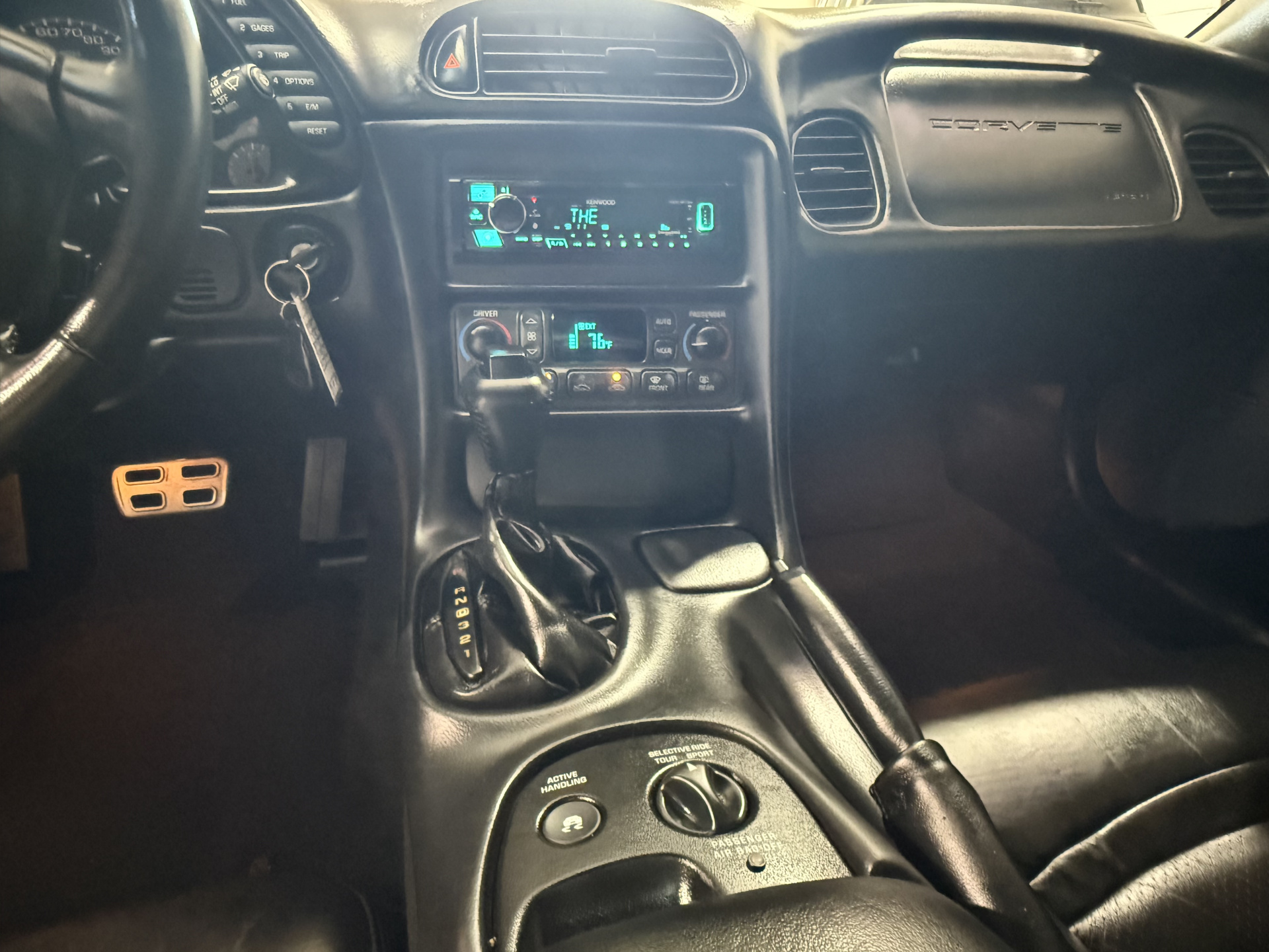 2004 Chevrolet Corvette photo 23