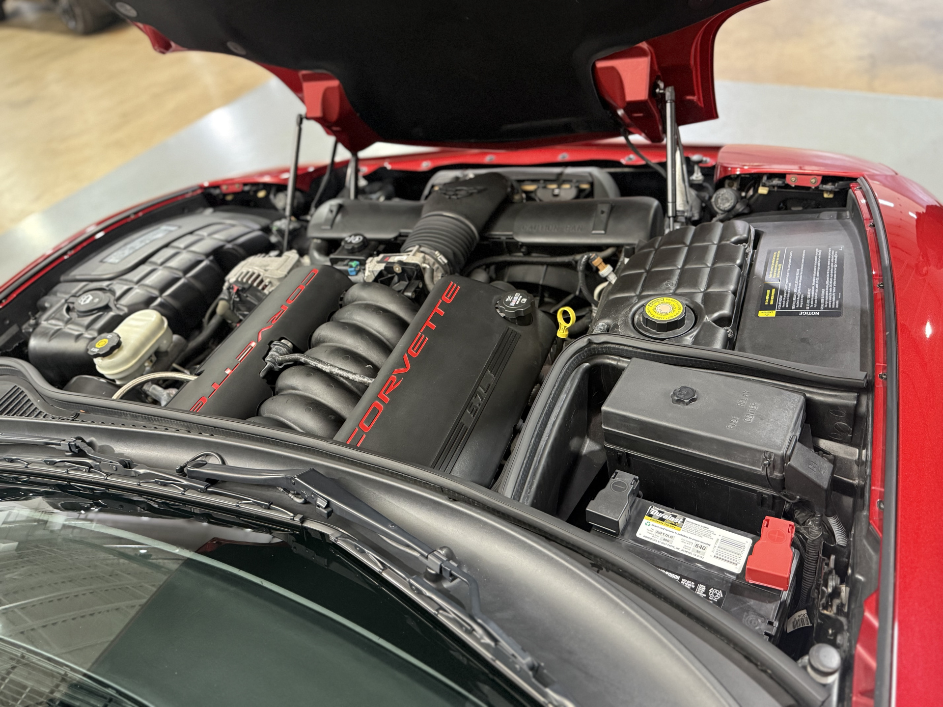 2004 Chevrolet Corvette photo 27