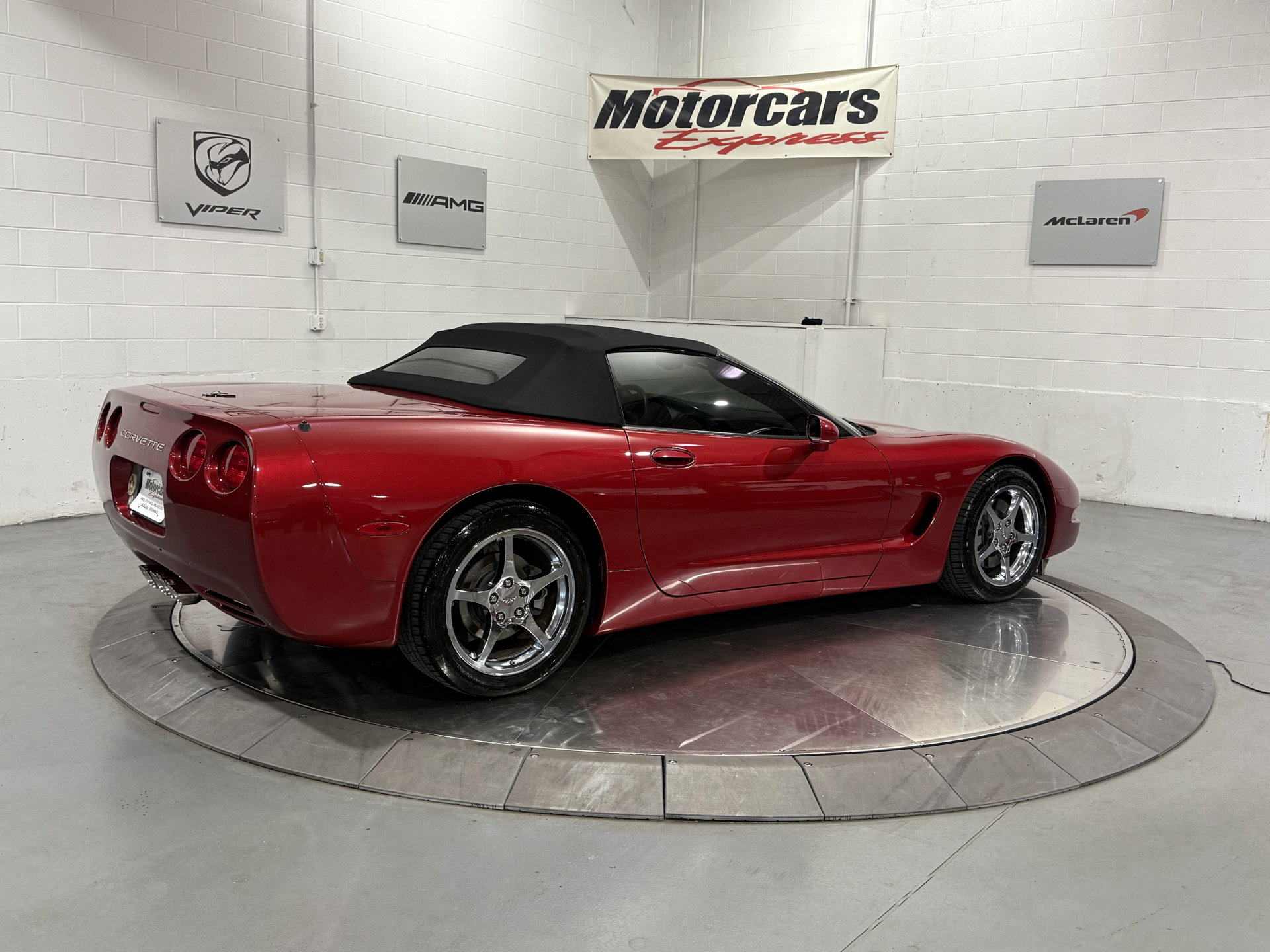 2004 Chevrolet Corvette photo 5